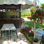 Camping Sur Pilotis Avec Terrasse Pour 4 Personnes - Api-1-52-496 *