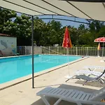 Sur Pilotis Avec Terrasse Pour 4 Personnes - Api-1-52-496 * Moncrabeau