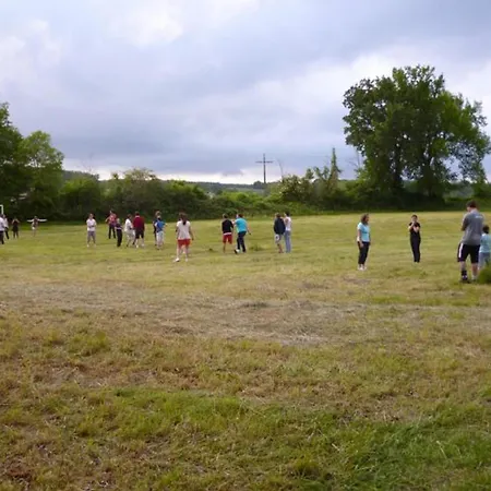 Sur Pilotis Avec Terrasse Pour 4 Personnes - Api-1-52-496 キャンプ場