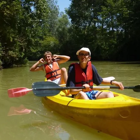 Sur Pilotis Avec Terrasse Pour 4 Personnes - Api-1-52-496 Moncrabeau